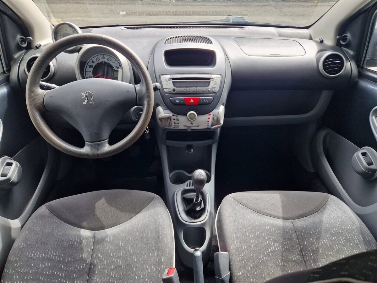 Peugeot 107 68CV 5p. Desir (6)