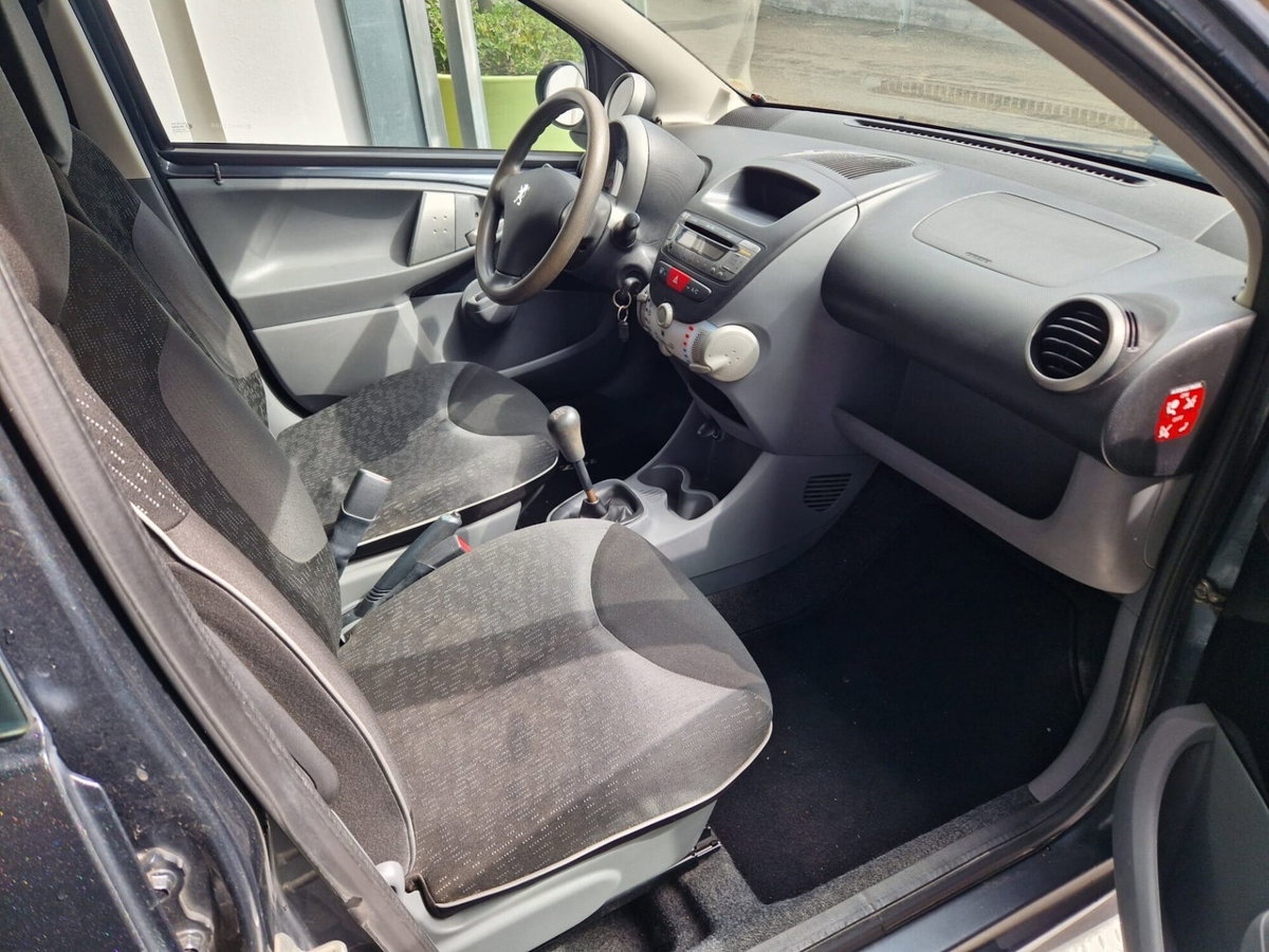 Peugeot 107 68CV 5p. Desir (7)