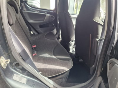 Peugeot 107 68CV 5p. Desir (8)