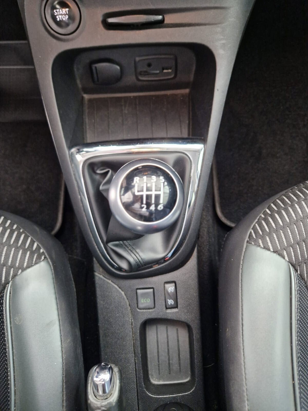 Renault Captur dCi 8V 110 CV Start&Stop Energy Hypnotic (14)