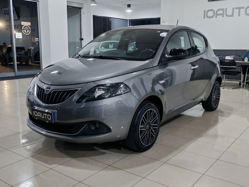 Lancia Ypsilon 1.0 FireFly 5 porte S&S Hybrid Gold Plus