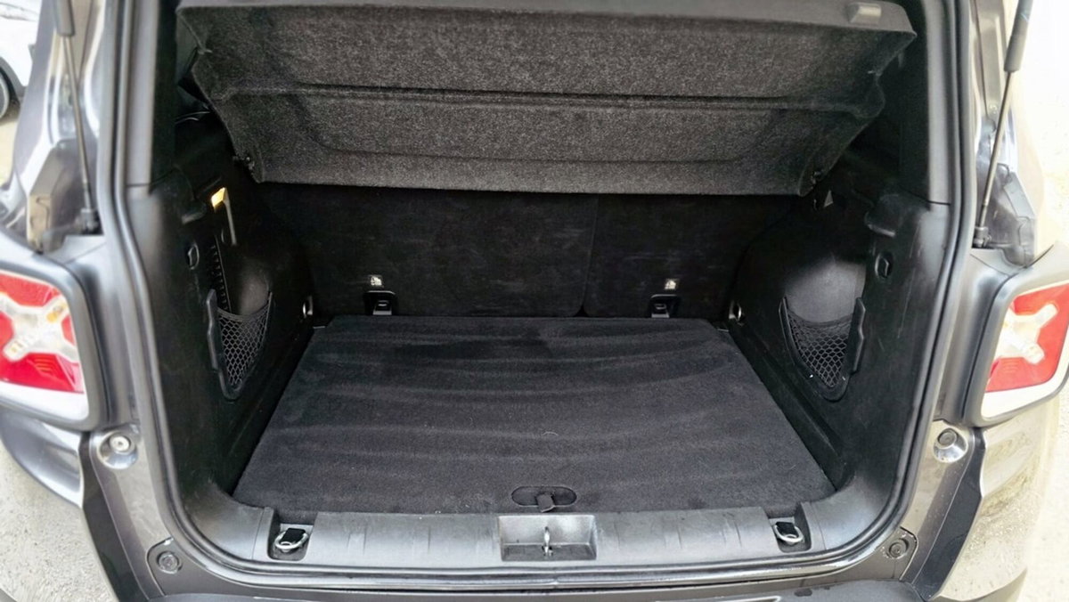 Jeep Renegade 1.6 Mjt 120 CV Limited (14)