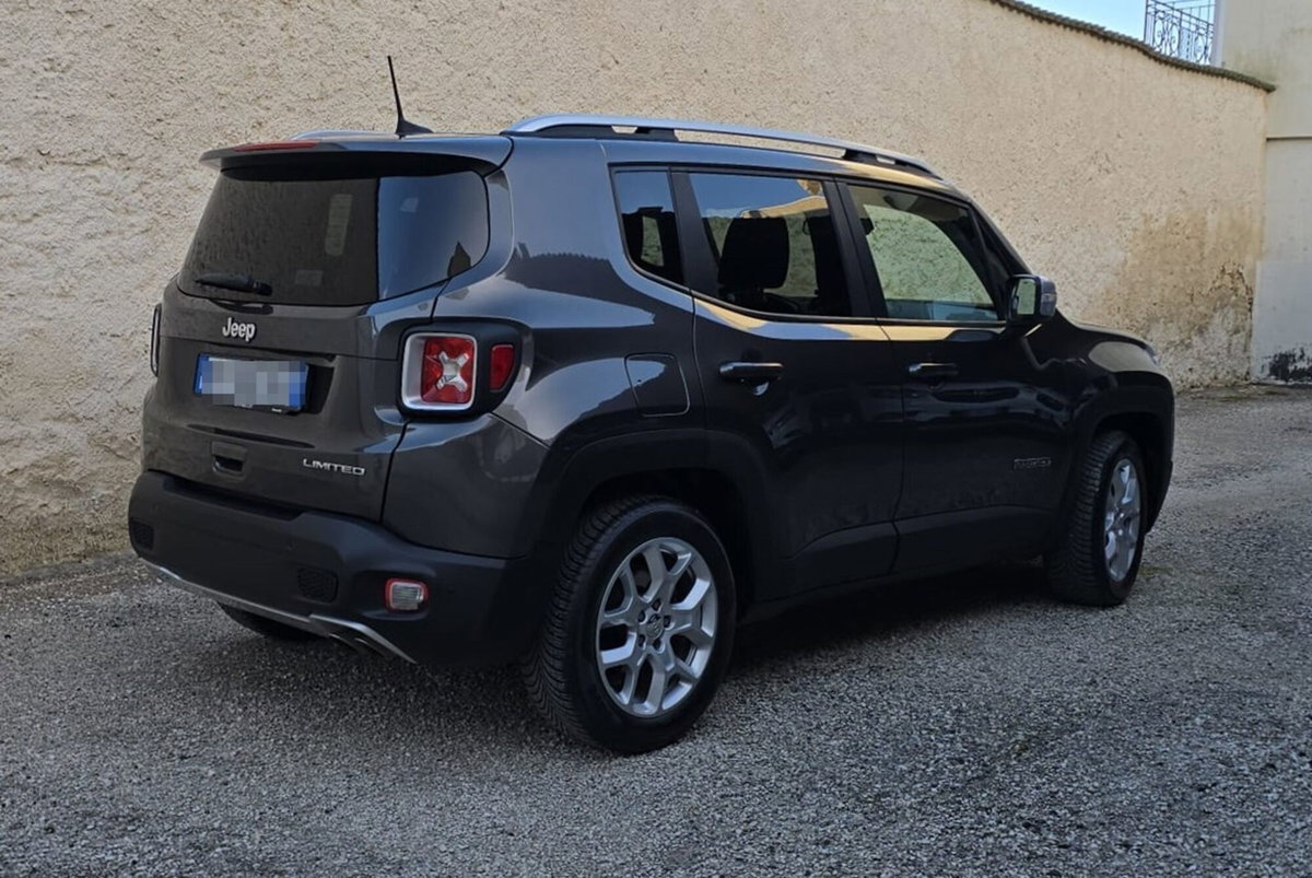 Jeep Renegade 1.6 Mjt 120 CV Limited (3)