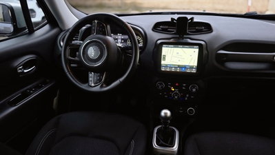 Jeep Renegade 1.6 Mjt 120 CV Limited (7)