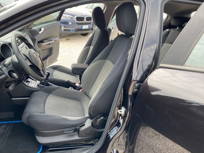 Alfa Romeo Giulietta 1.6 JTDm-2 Exclusive (19)