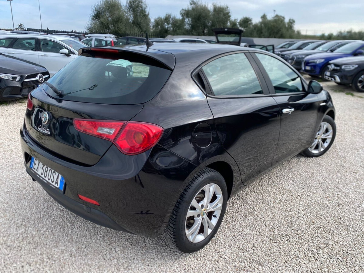 Alfa Romeo Giulietta 1.6 JTDm-2 Exclusive (3)