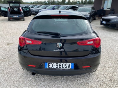 Alfa Romeo Giulietta 1.6 JTDm-2 Exclusive (4)
