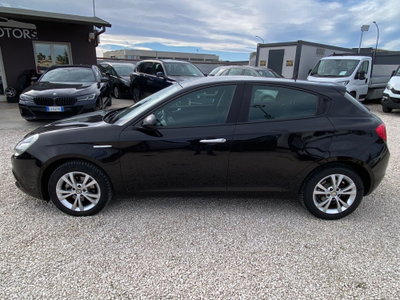 Alfa Romeo Giulietta 1.6 JTDm-2 Exclusive (6)