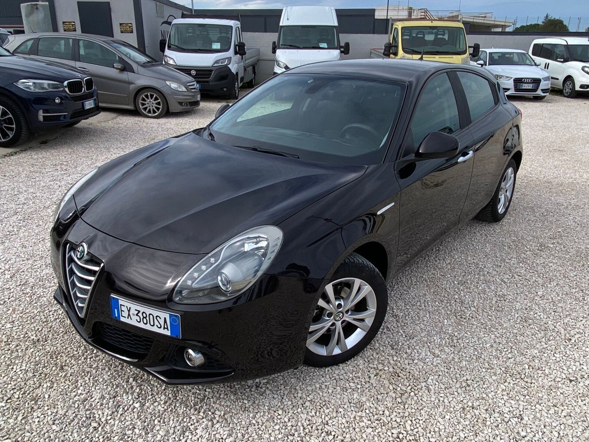 Alfa Romeo Giulietta 1.6 JTDm-2 Exclusive (7)