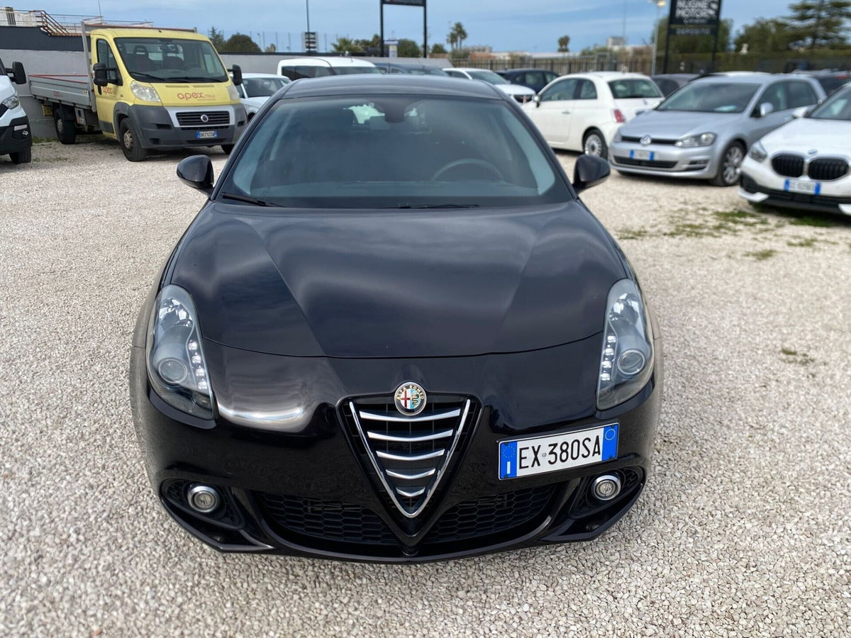 Alfa Romeo Giulietta 1.6 JTDm-2 Exclusive (8)