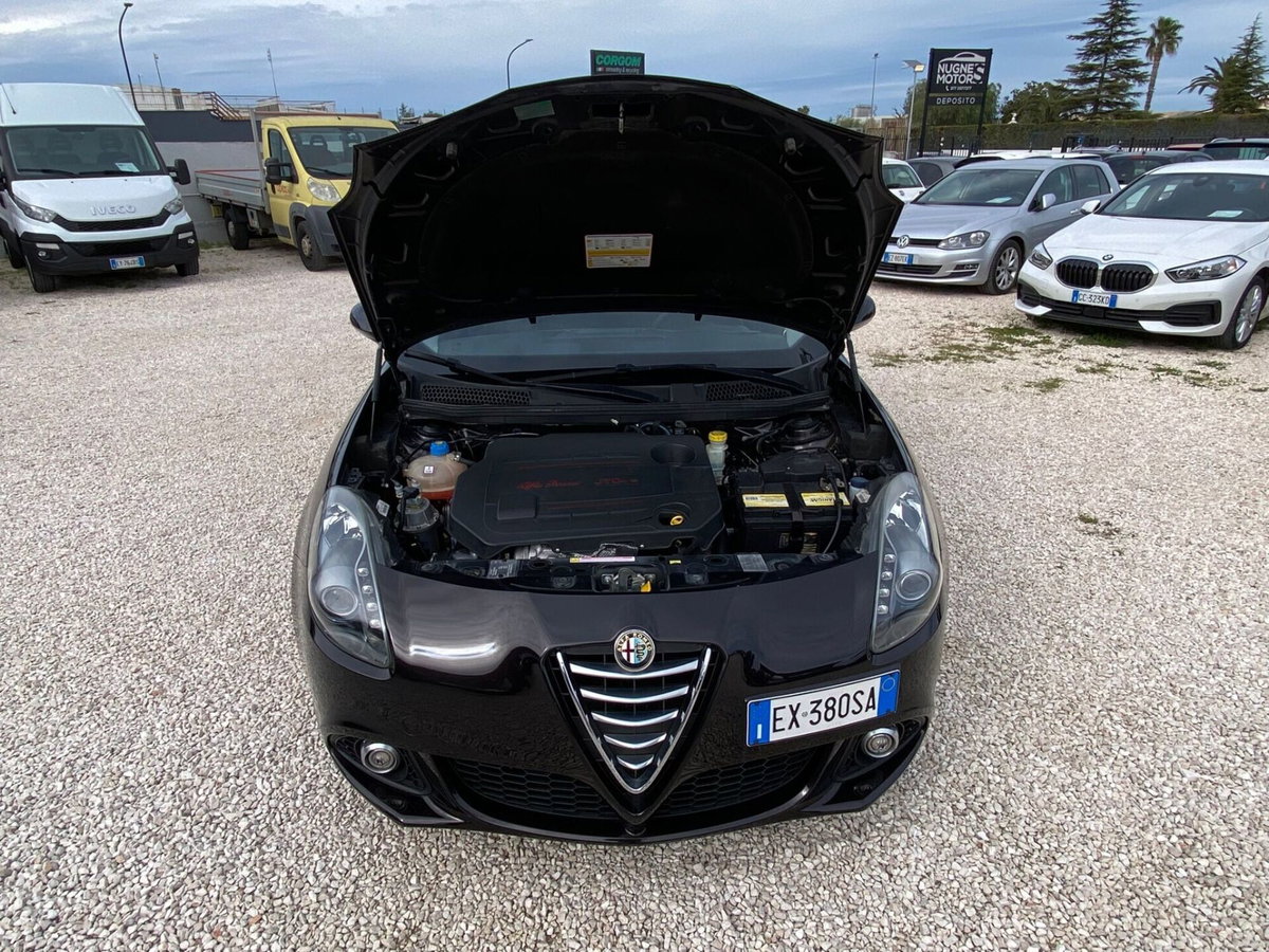 Alfa Romeo Giulietta 1.6 JTDm-2 Exclusive (9)
