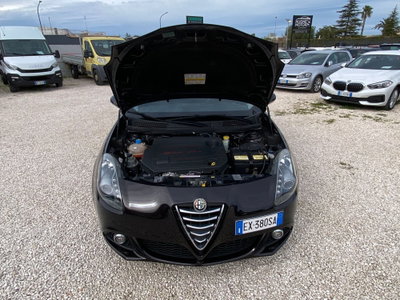 Alfa Romeo Giulietta 1.6 JTDm-2 Exclusive (9)