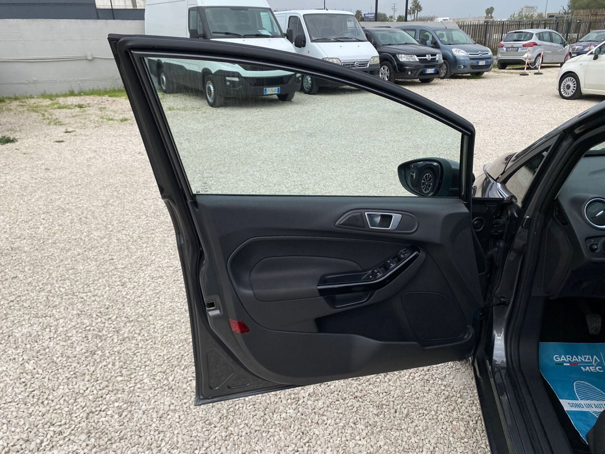 Ford Fiesta 1.0 EcoBoost 100CV 5 porte Titanium (11)