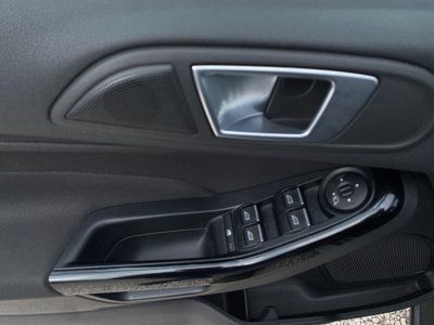Ford Fiesta 1.0 EcoBoost 100CV 5 porte Titanium (12)