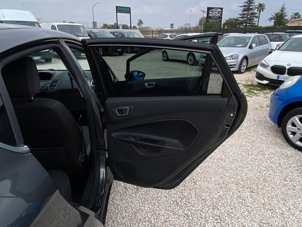 Ford Fiesta 1.0 EcoBoost 100CV 5 porte Titanium (17)