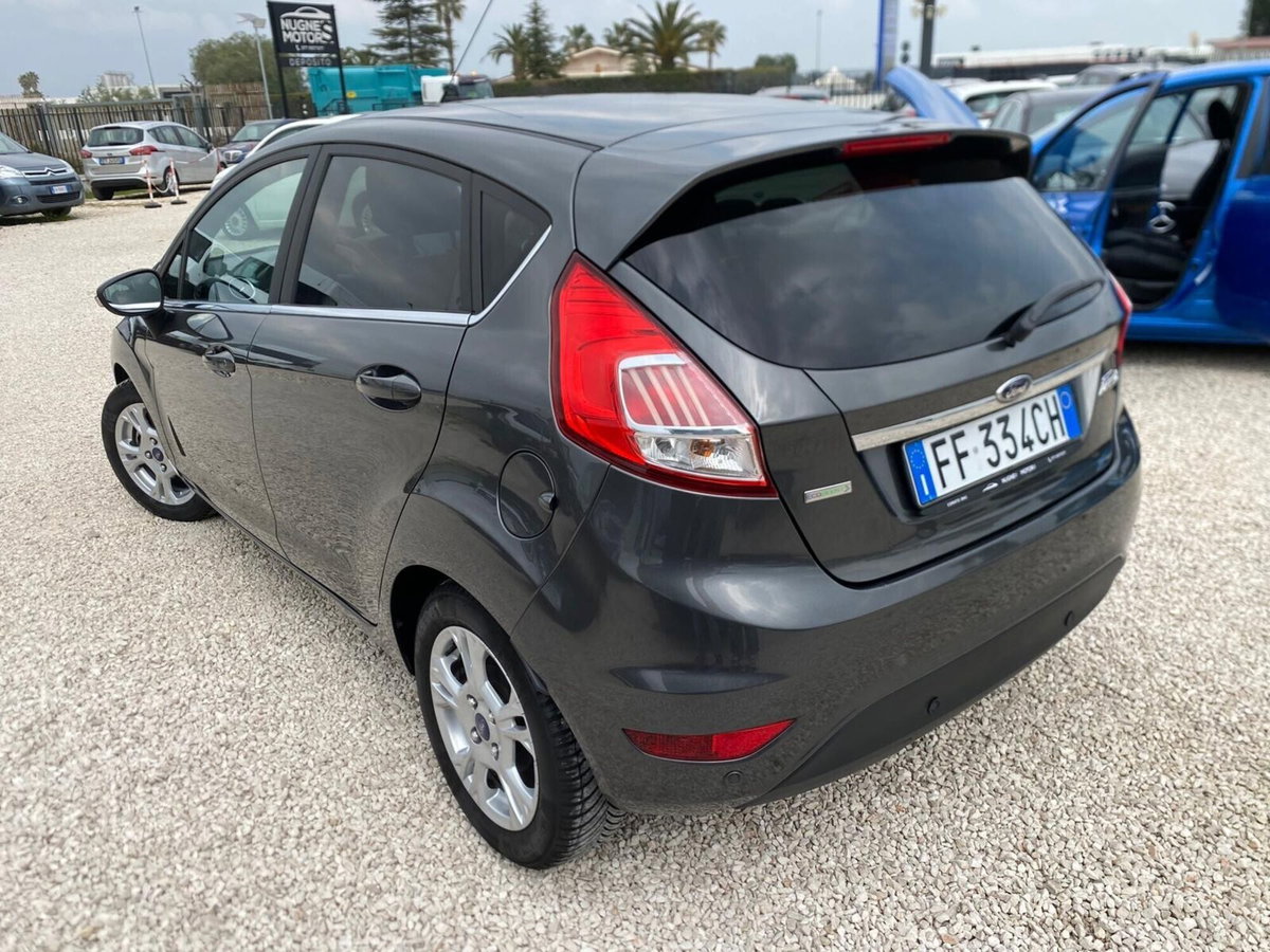 Ford Fiesta 1.0 EcoBoost 100CV 5 porte Titanium (5)