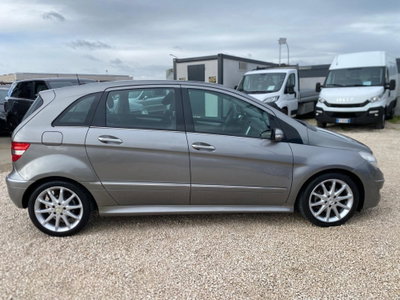 Mercedes-Benz Classe B 180 CDI Sport (2)