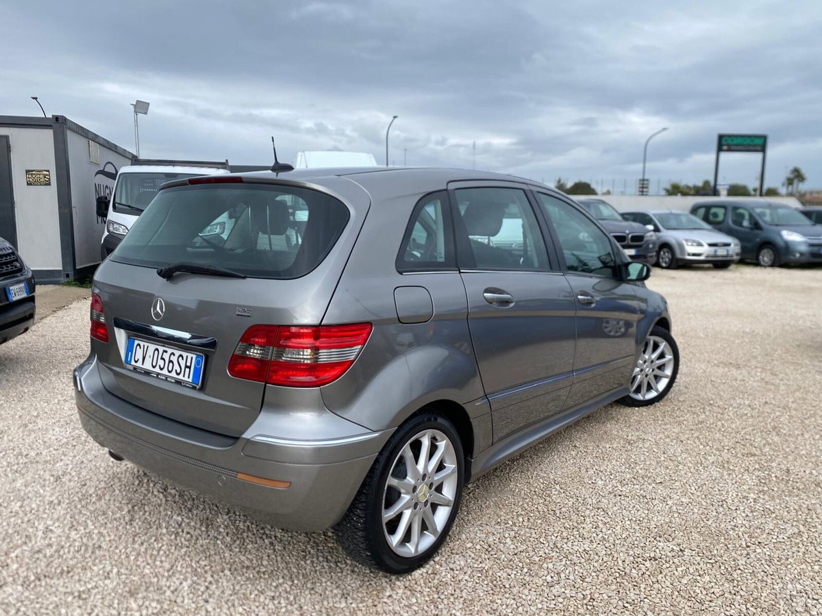 Mercedes-Benz Classe B 180 CDI Sport (3)