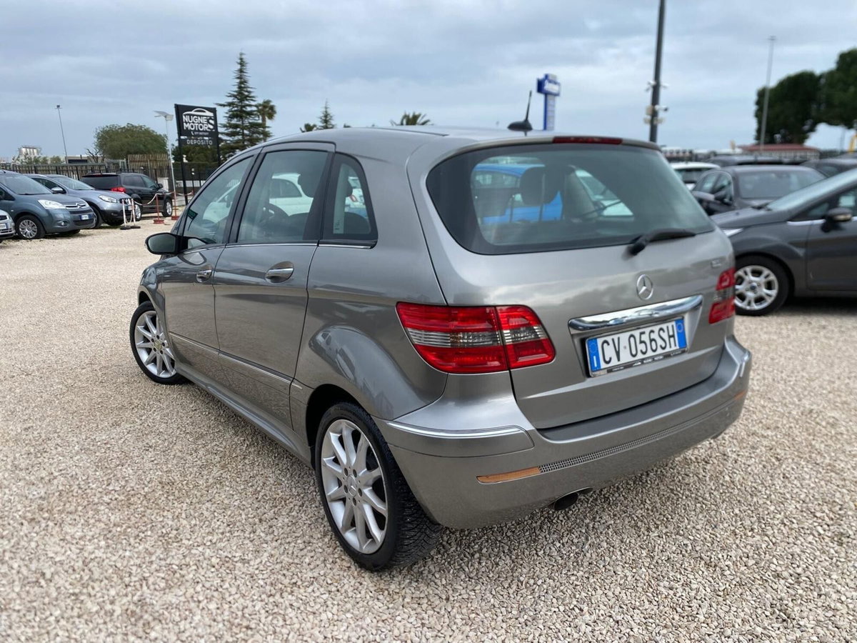 Mercedes-Benz Classe B 180 CDI Sport (5)