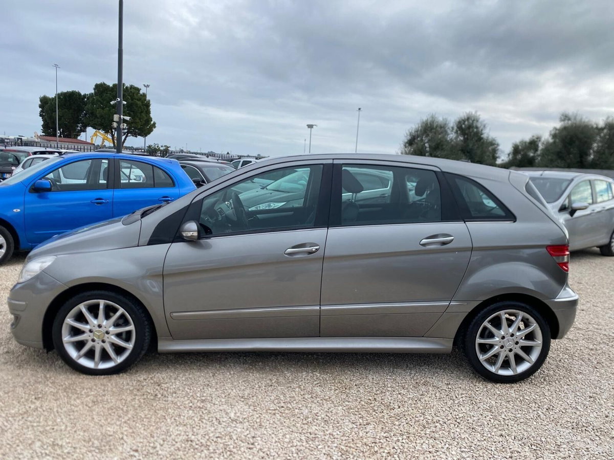 Mercedes-Benz Classe B 180 CDI Sport (6)
