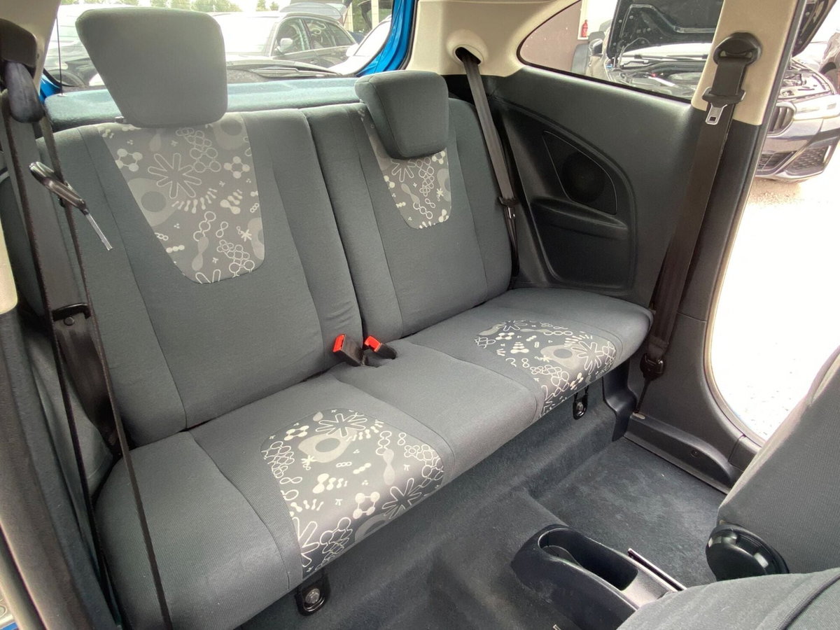 Ford Ka 1.2 8V 69CV Titanium (17)