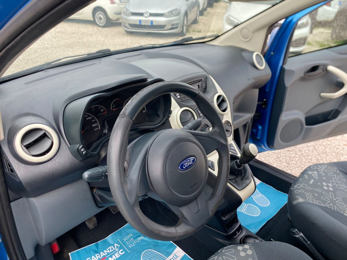 Ford Ka 1.2 8V 69CV Titanium (19)