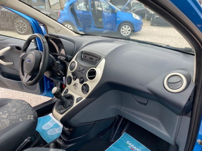 Ford Ka 1.2 8V 69CV Titanium (20)