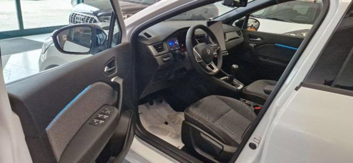 Renault Captur 1.0 eco-g Techno 100cv (5)