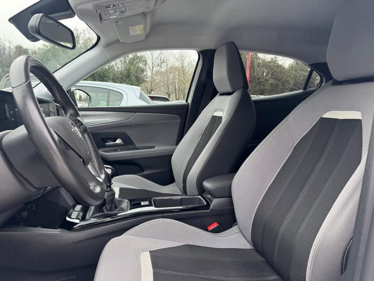 Opel Mokka 1.2 t GS s&s 100cv (8)