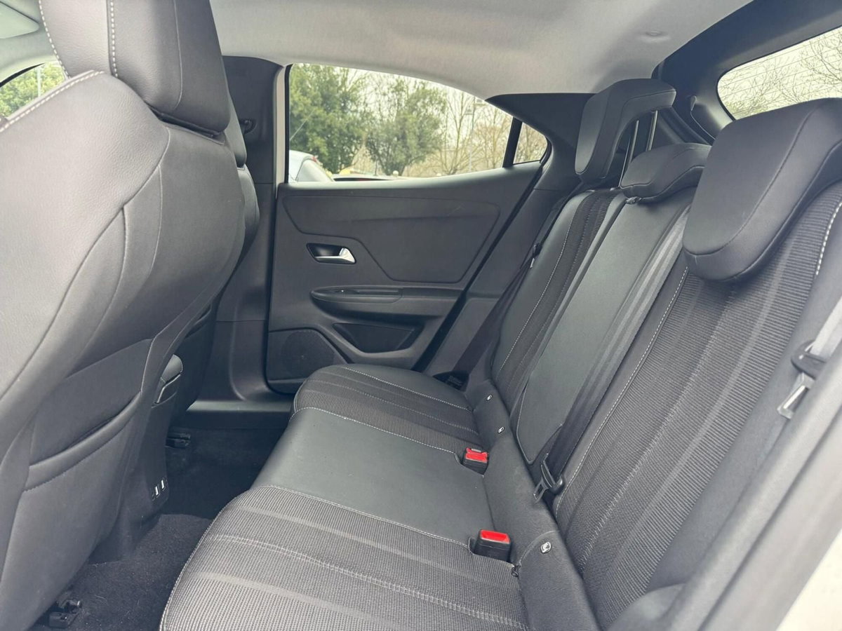 Opel Mokka 1.2 t GS s&s 100cv (9)