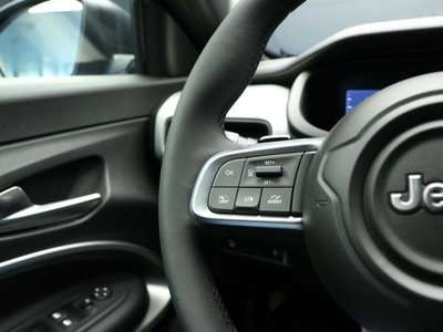 Jeep Avenger 1.2 turbo e-hybrid mhev Upland 4xe 145cv edct6 (15)