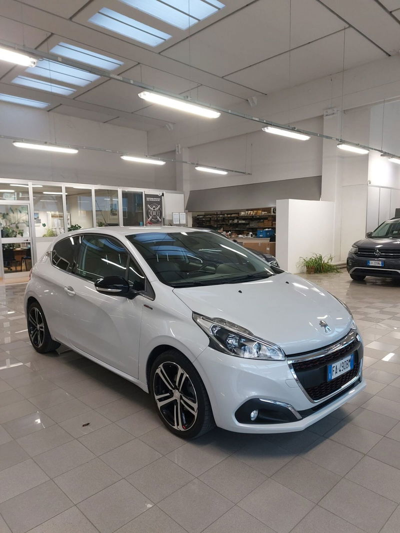 Peugeot 208 100 3 porte Allure