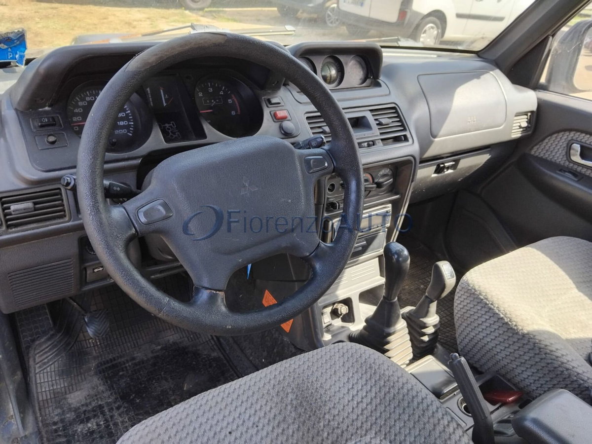 Mitsubishi Pajero 2.8 TDI MT Sp.A. GLS Highway (10)