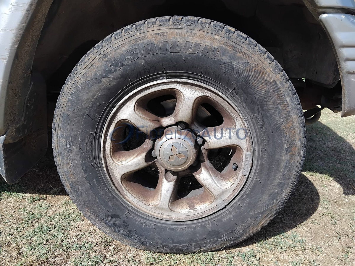 Mitsubishi Pajero 2.8 TDI MT Sp.A. GLS Highway (8)