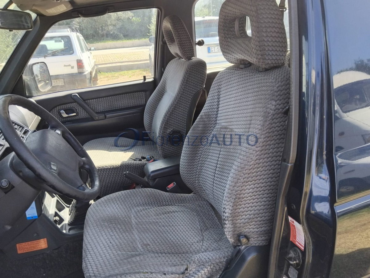 Mitsubishi Pajero 2.8 TDI MT Sp.A. GLS Highway (9)