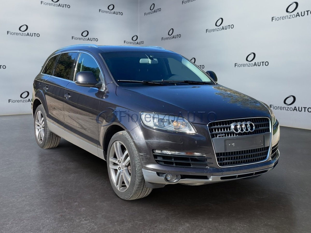 Audi Q7 3.0 V6 TDI 233CV quattro tiptronic