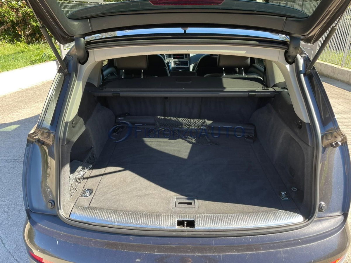 Audi Q7 3.0 V6 TDI 233CV quattro tiptronic (4)