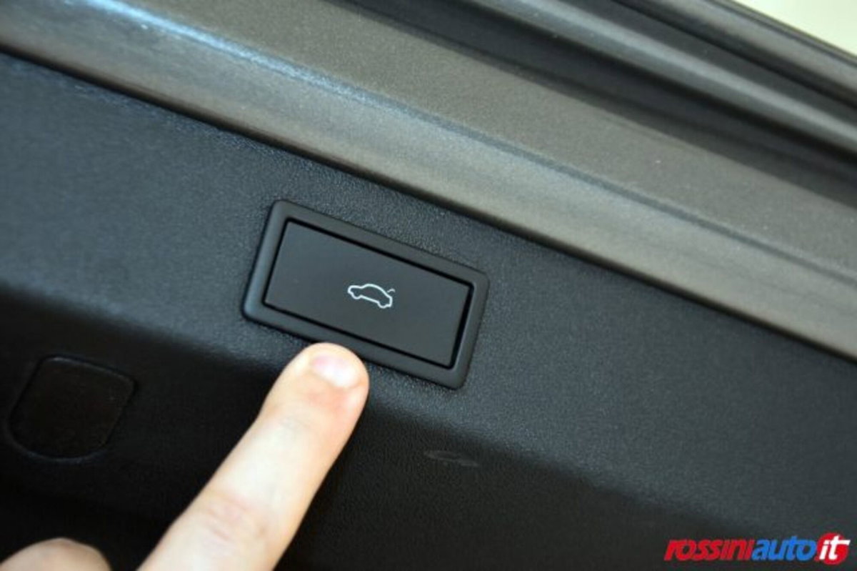 Skoda Kodiaq 2.0 TDI EVO SCR 4x4 DSG 7 posti Executive (12)