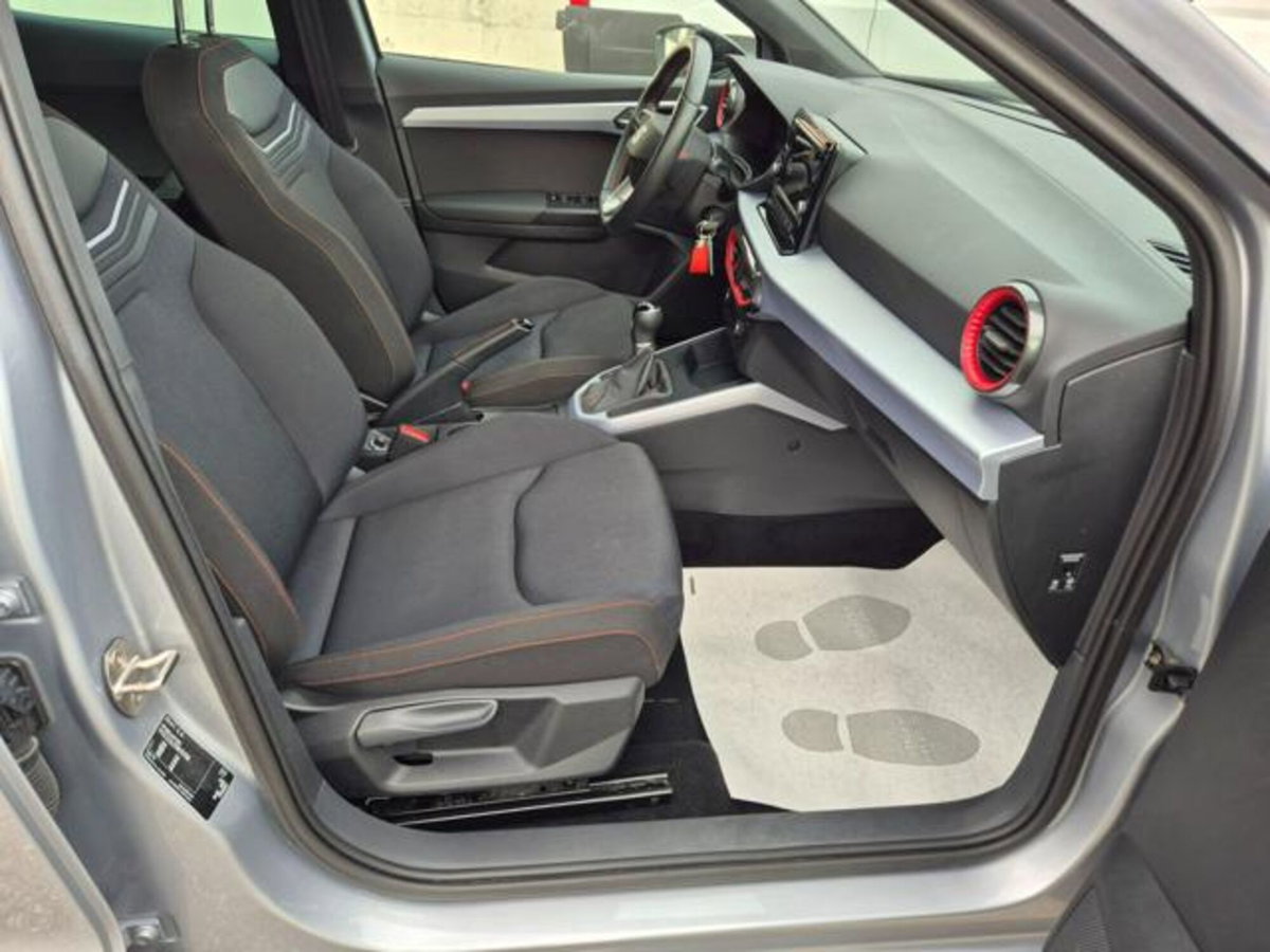 SEAT Arona 1.0 EcoTSI FR (11)