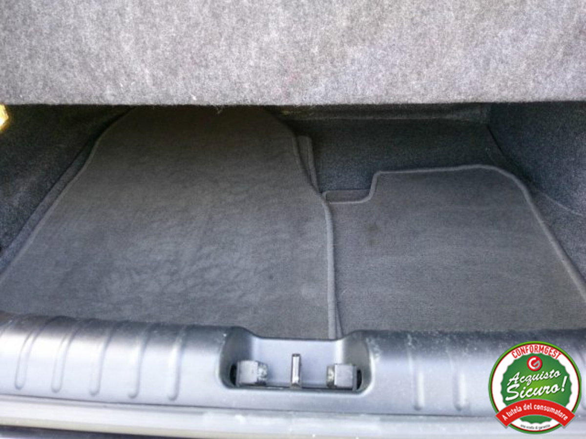 Saab 9-3 Cabrio 1.9 TiD 16V DPF Vector (11)
