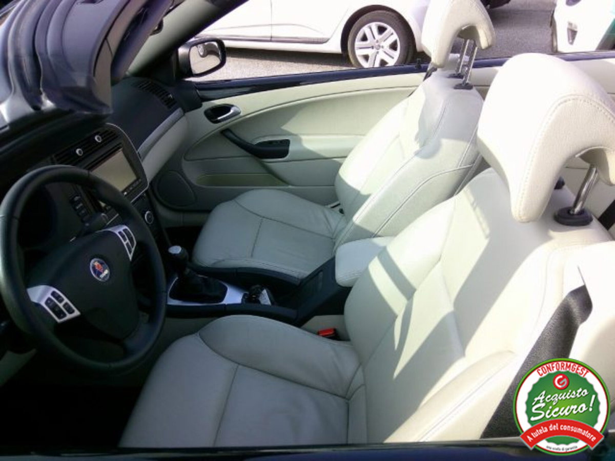 Saab 9-3 Cabrio 1.9 TiD 16V DPF Vector (9)