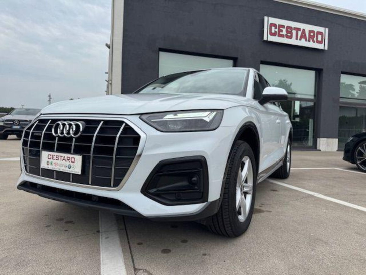 Audi Q5 Sportback 40 2.0 tdi mhev 12V Business Advanced quattro s-tronic (16)