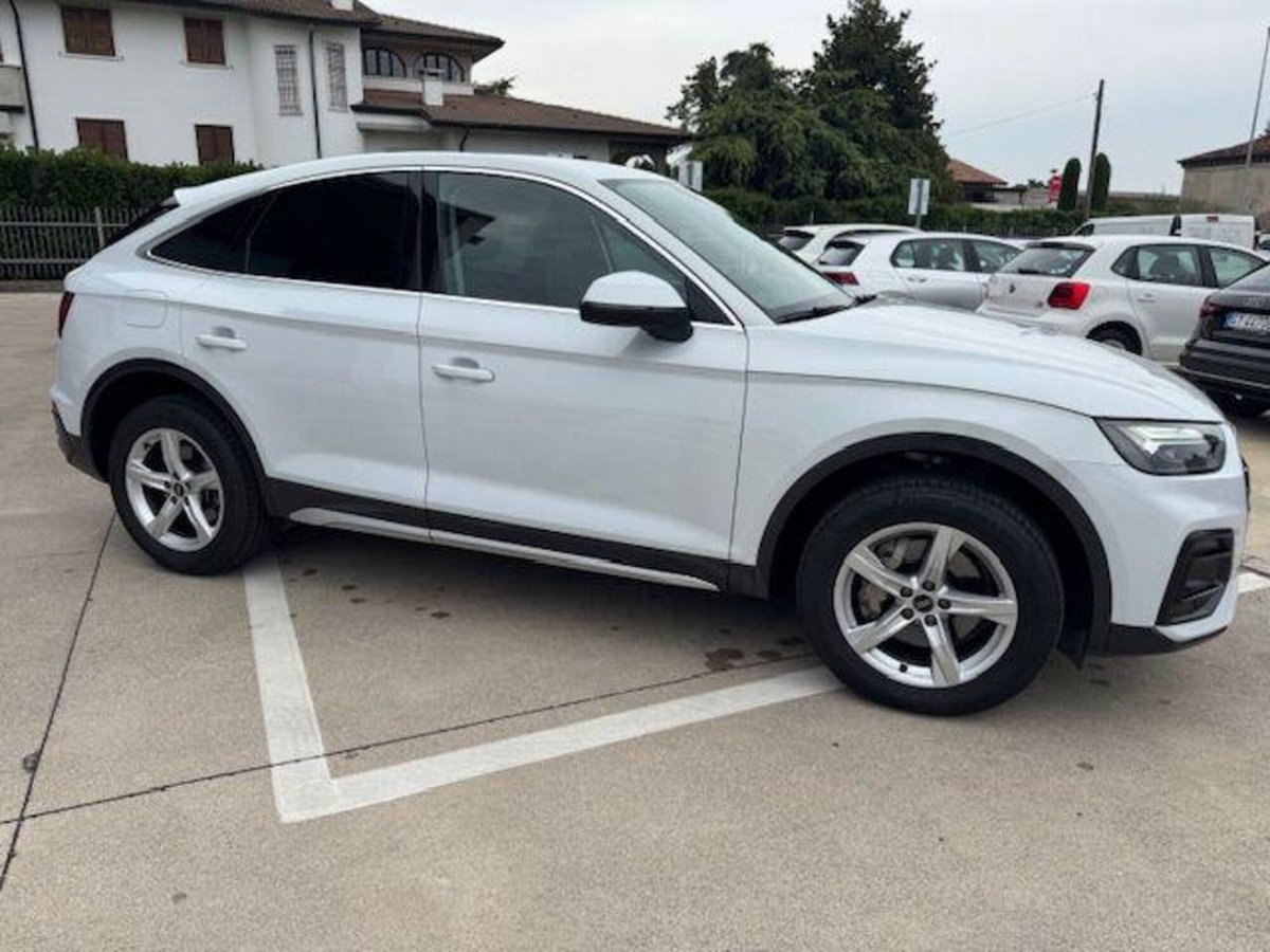 Audi Q5 Sportback 40 2.0 tdi mhev 12V Business Advanced quattro s-tronic (19)