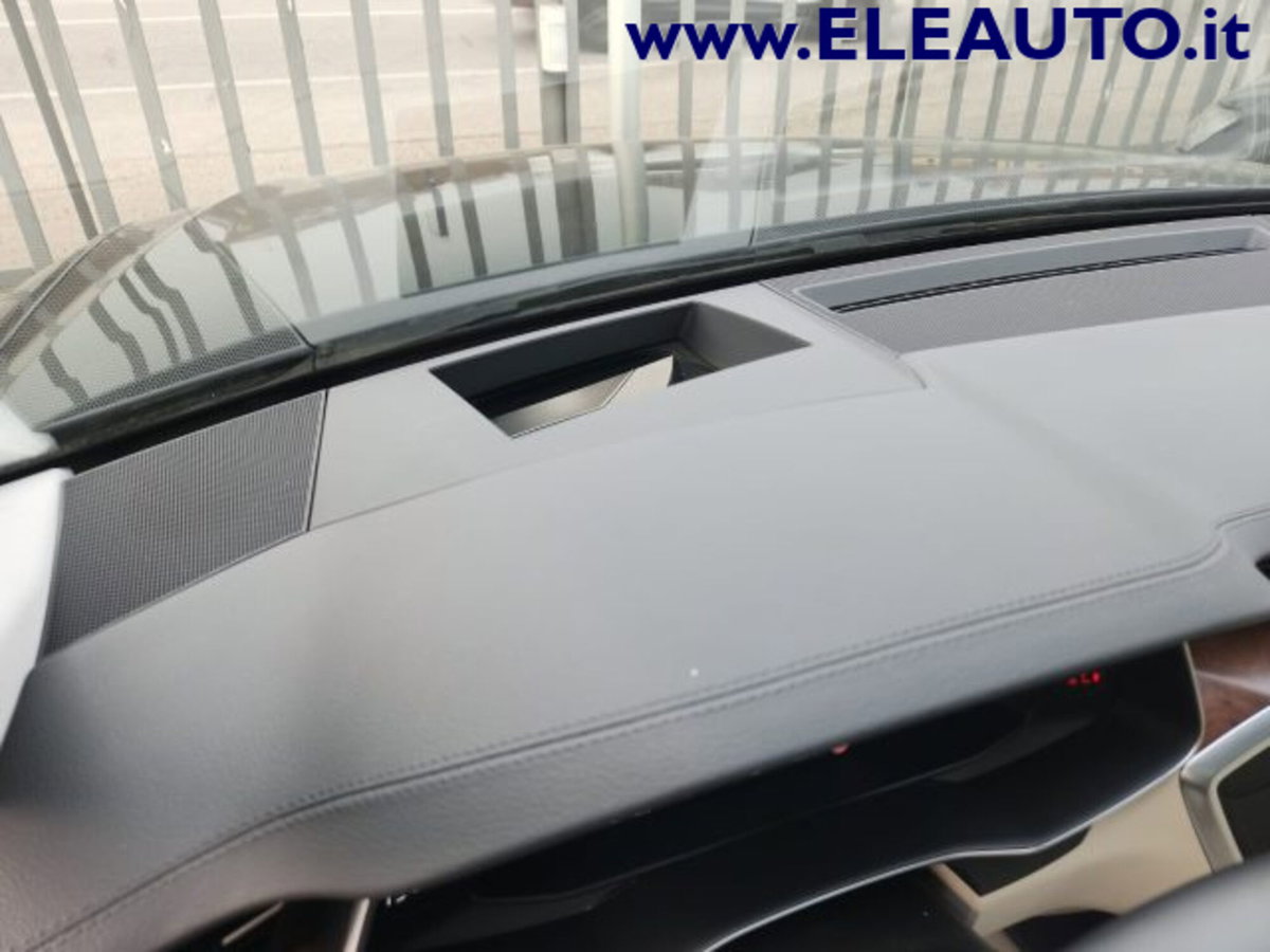 Audi A6 Avant e-Tron Business 286cv (15)