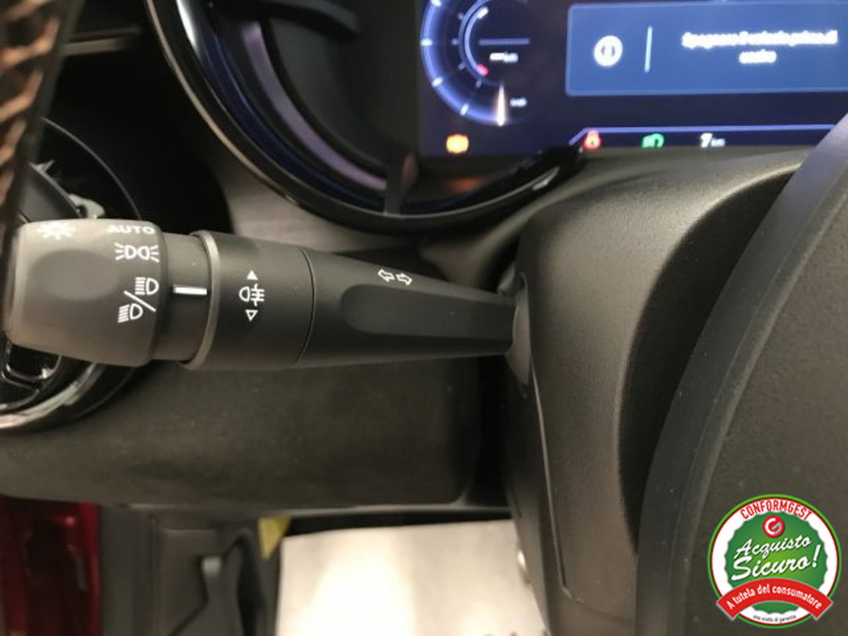 Alfa Romeo Junior 1.2 ibrida Q4 Intensa 145cv edct6 (16)