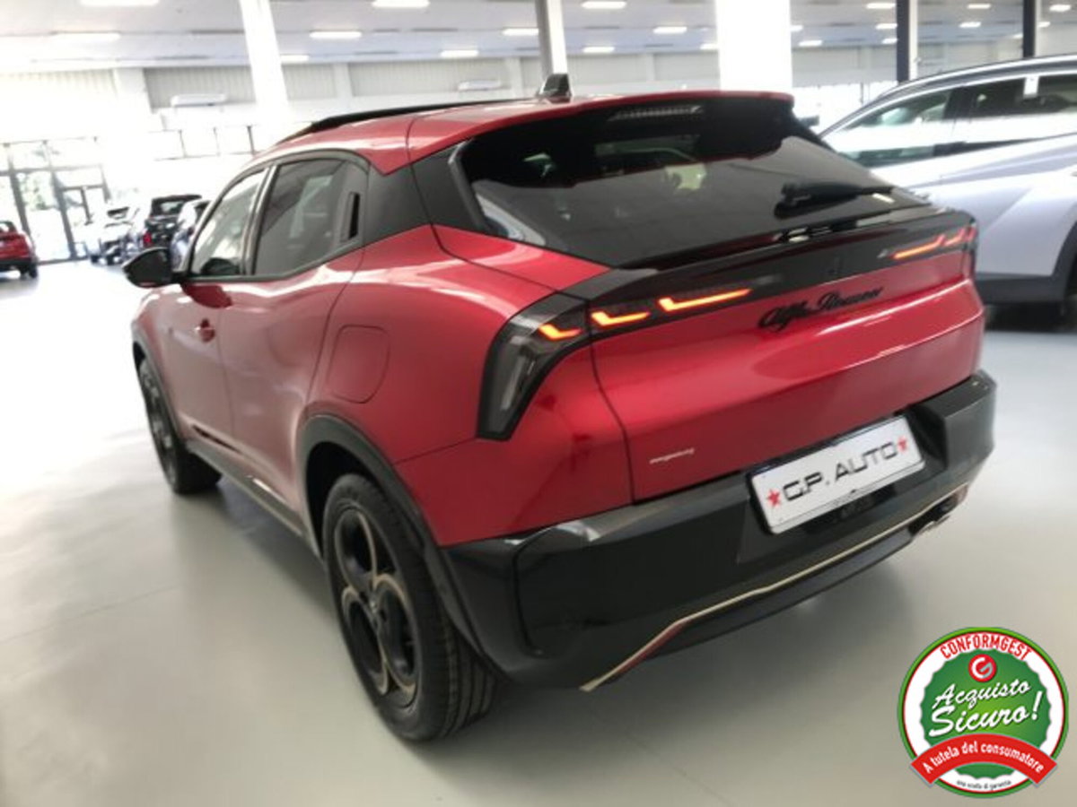 Alfa Romeo Junior 1.2 ibrida Q4 Intensa 145cv edct6 (5)
