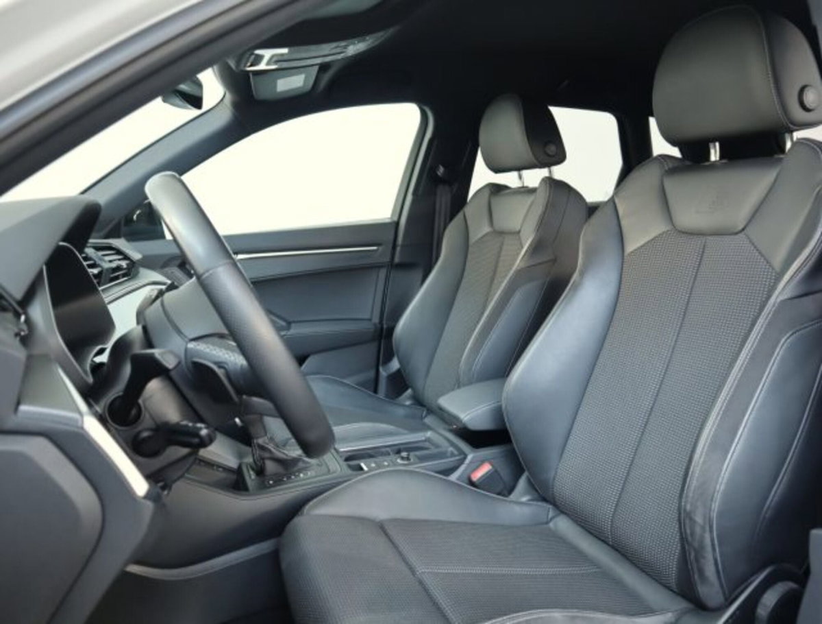 Audi Q3 35 TDI quattro S tronic S line edition (8)