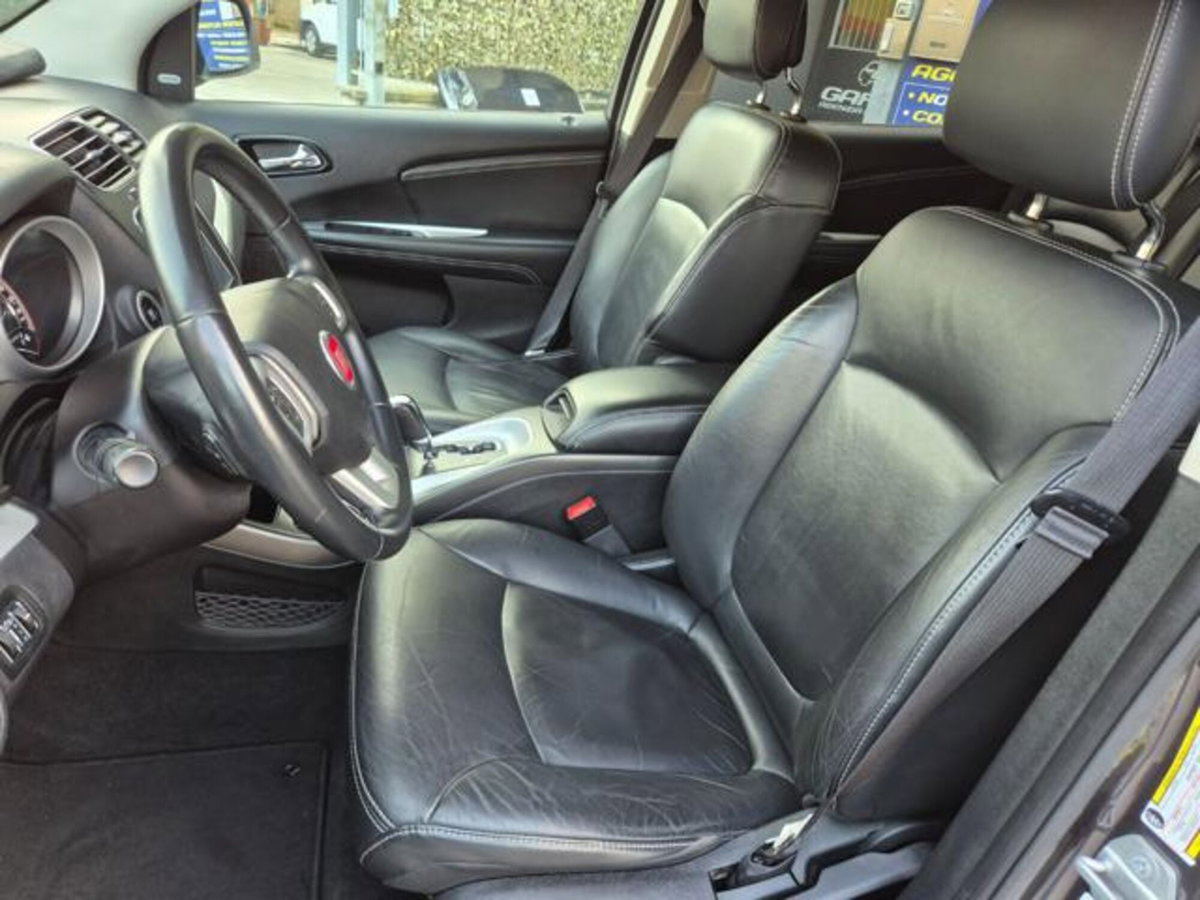 Fiat Freemont 2.0 Mjt 170 CV 4x4 Automatica Lounge (10)