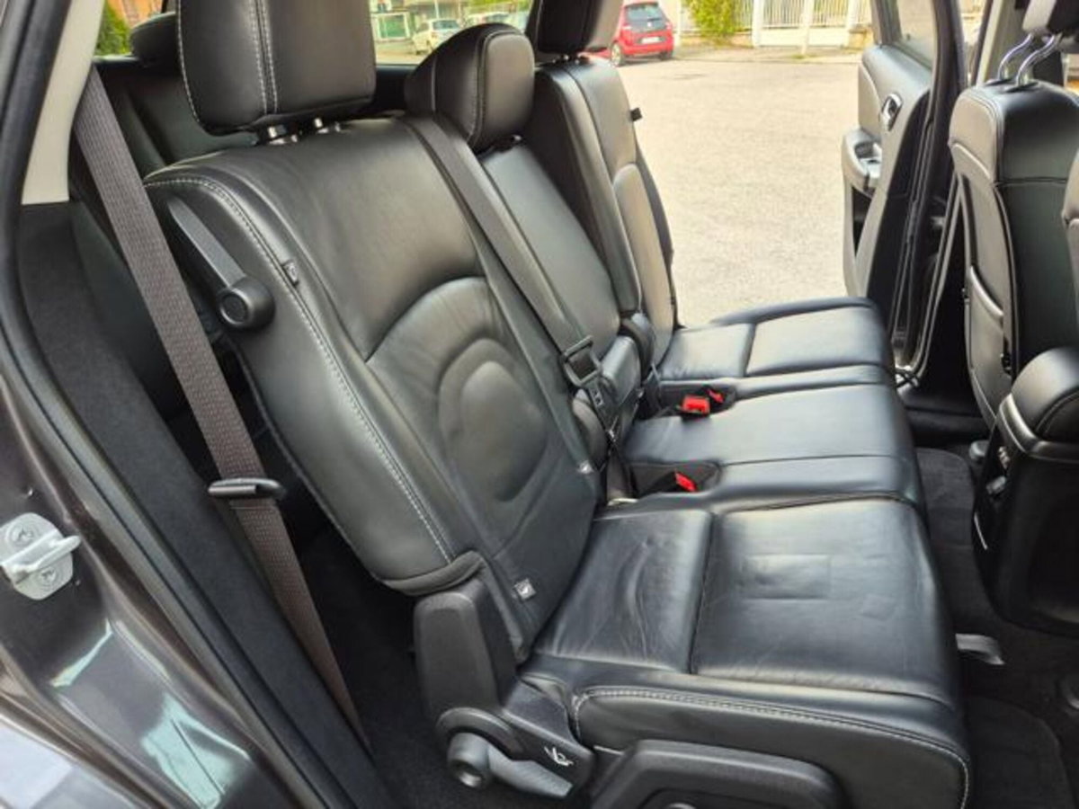 Fiat Freemont 2.0 Mjt 170 CV 4x4 Automatica Lounge (15)