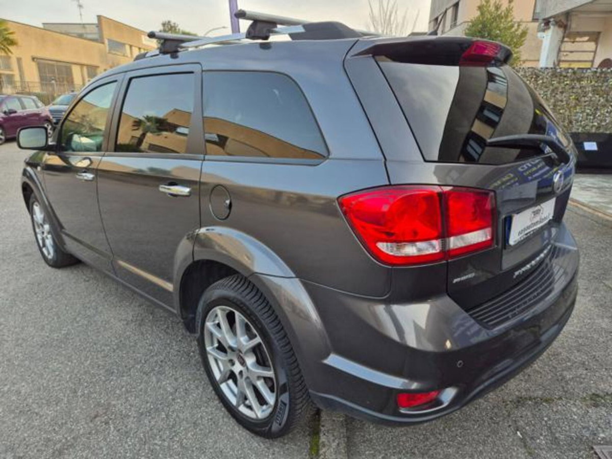 Fiat Freemont 2.0 Mjt 170 CV 4x4 Automatica Lounge (3)